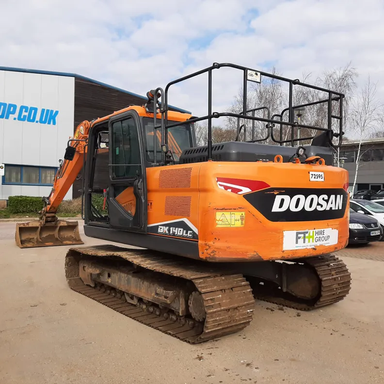 14T Excavator Doosan DX140LC 2022